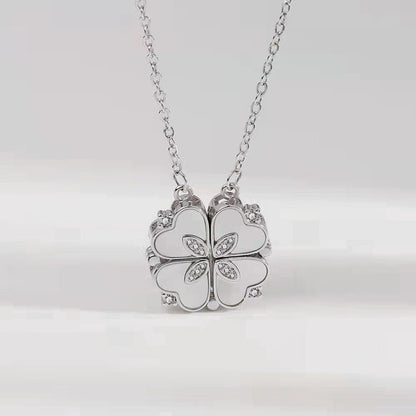 Clover Pendant Necklace